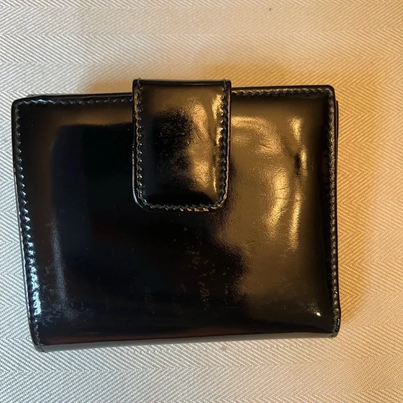 GUCCI Bamboo Compact Patent Leather Small Wallet